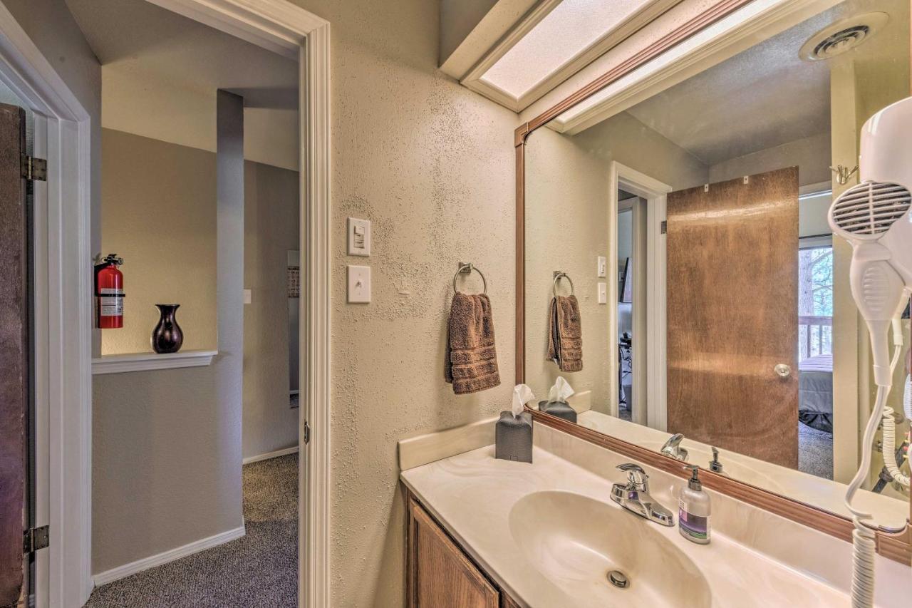 Forested Ruidoso Condo With Deck And Fireplace! Exterior foto